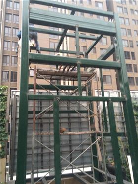凯利恒宏鼎轩新增钢结构电梯井道工程案例