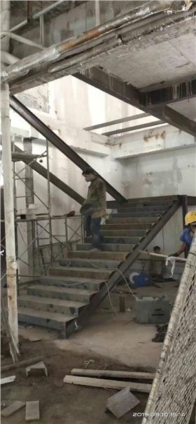 钢结构楼梯焊接