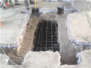 2.剔凿 剔除洞口及加固部位的混凝土