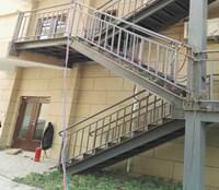 室外钢结构消防楼梯